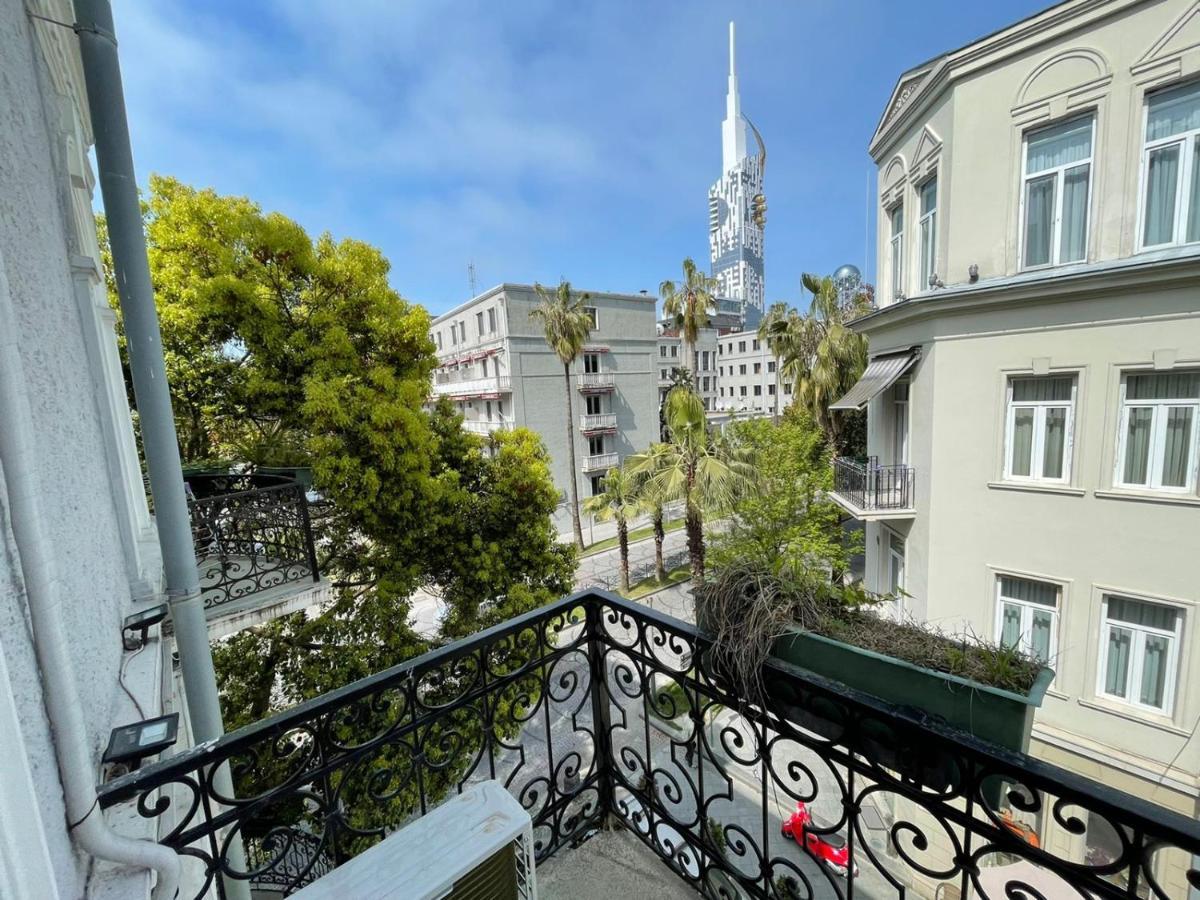 Центр Города Батуми Apartment Rustaveli 13 Exterior foto